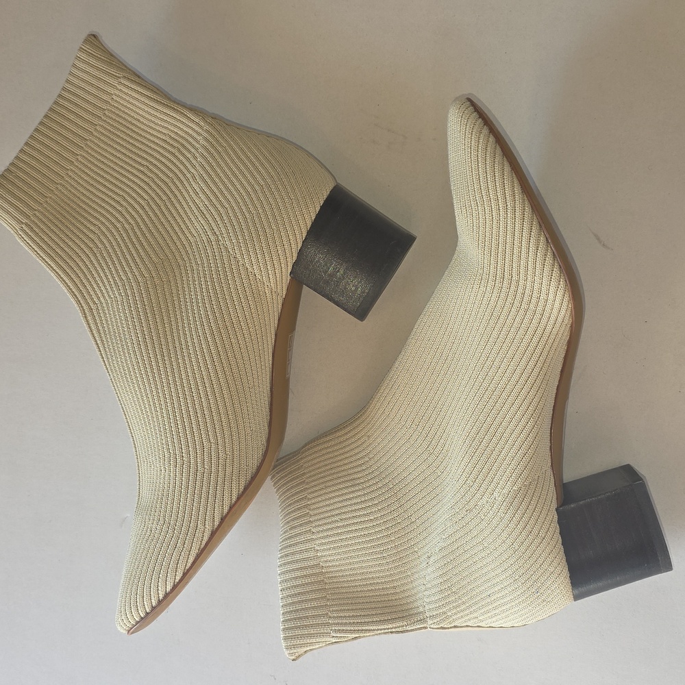 Everlane Elegant Cream Ankle Boots - Picture 2 of 5
